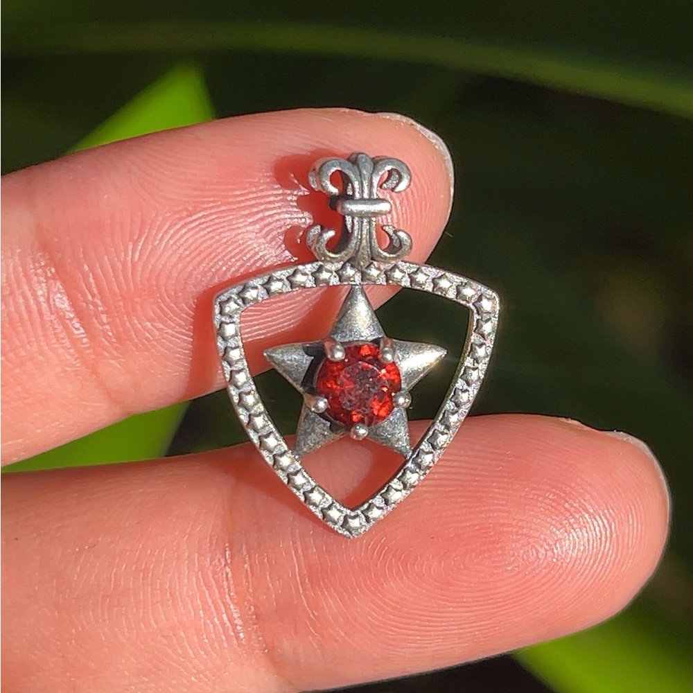 Sterling silver red garnet‎ shield pendant